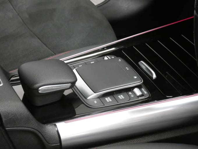 2025 Mercedes-benz Eqa
