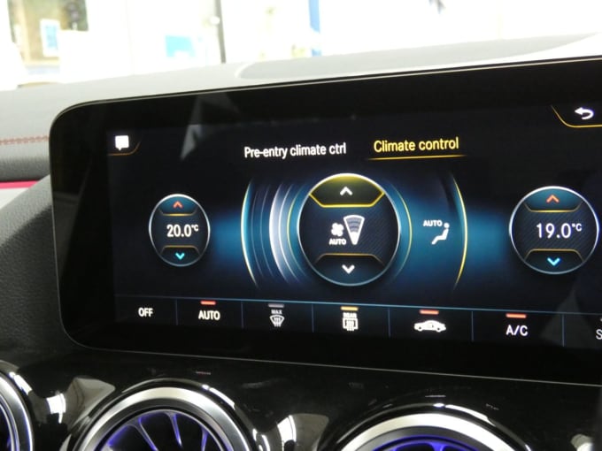 2025 Mercedes-benz Eqa