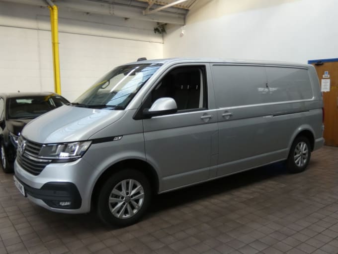 2025 Volkswagen Transporter