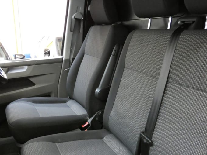2025 Volkswagen Transporter