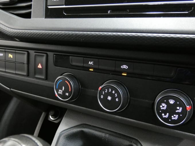 2025 Volkswagen Transporter