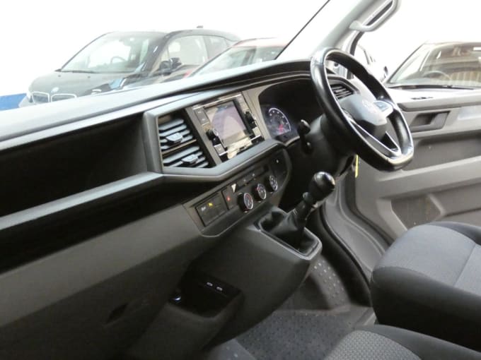 2025 Volkswagen Transporter