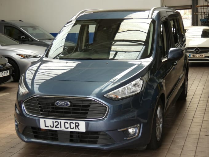 2025 Ford Grand Tourneo Connect