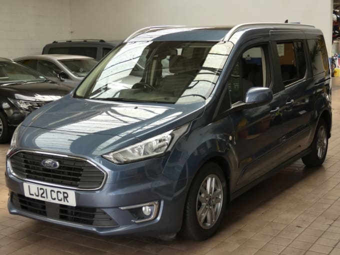 2025 Ford Grand Tourneo Connect