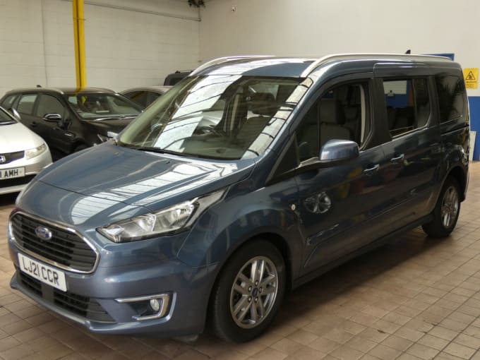 2025 Ford Grand Tourneo Connect