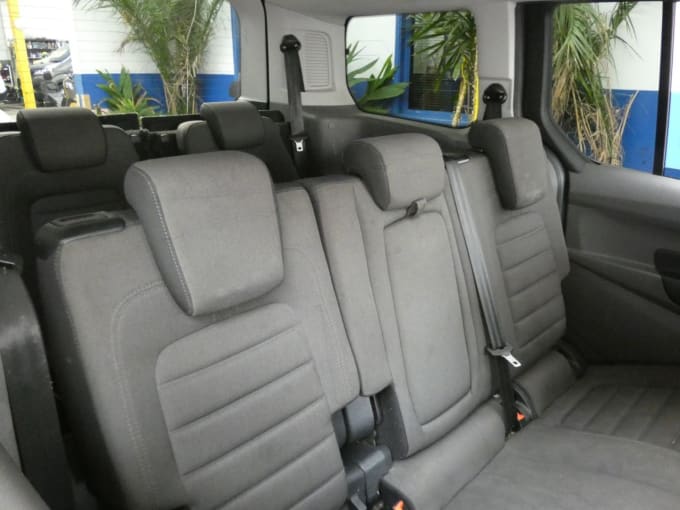 2025 Ford Grand Tourneo Connect