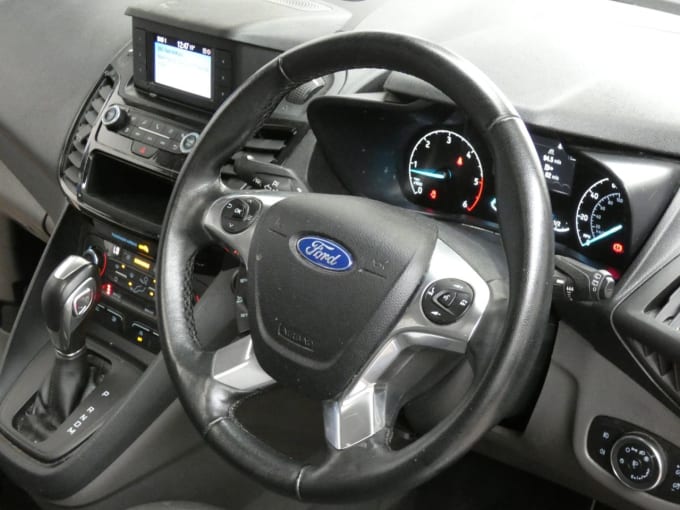 2025 Ford Grand Tourneo Connect