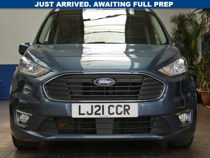 2025 Ford Grand Tourneo Connect