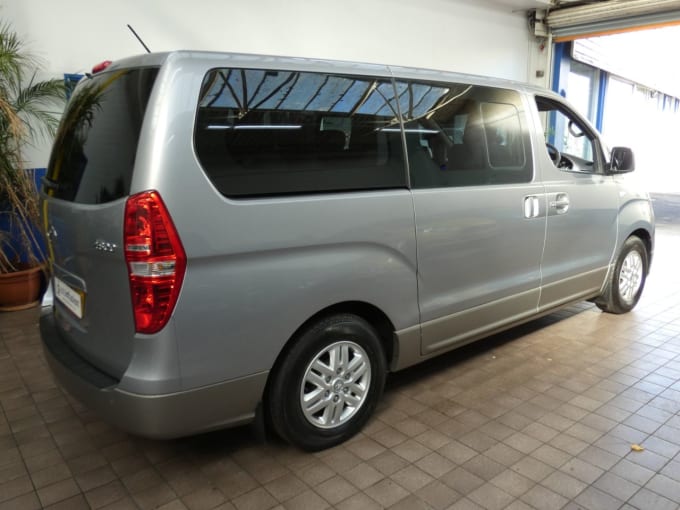 2019 Hyundai I800