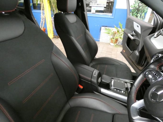 2025 Mercedes-benz Eqa