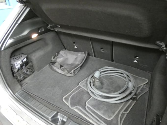 2025 Mercedes-benz Eqa