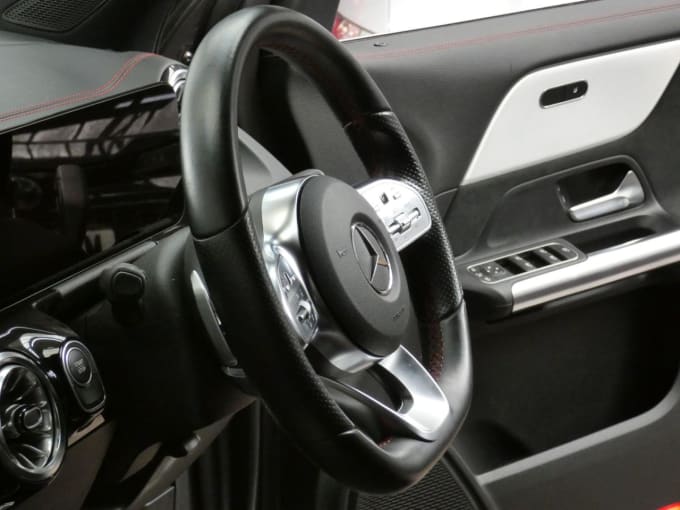 2025 Mercedes-benz Eqa