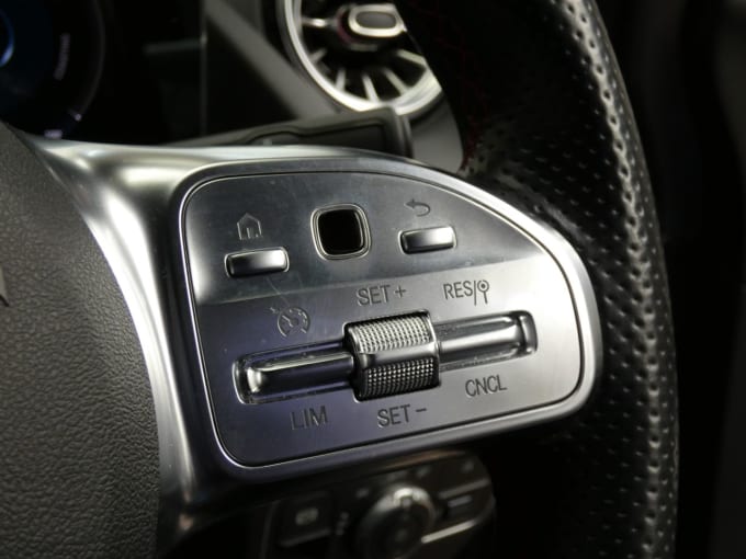 2025 Mercedes-benz Eqa
