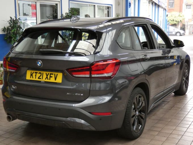 2025 BMW X1