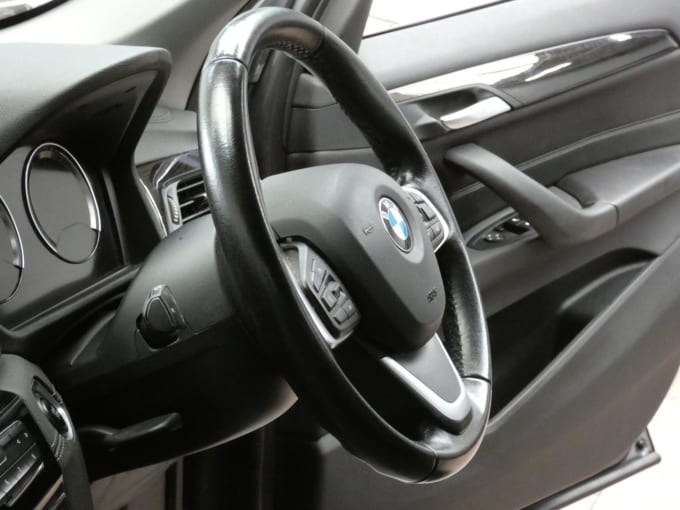 2025 BMW X1