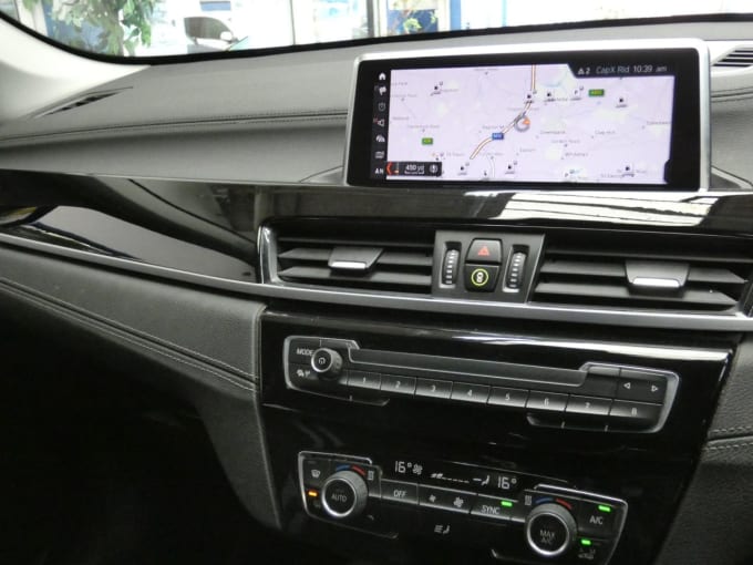 2025 BMW X1