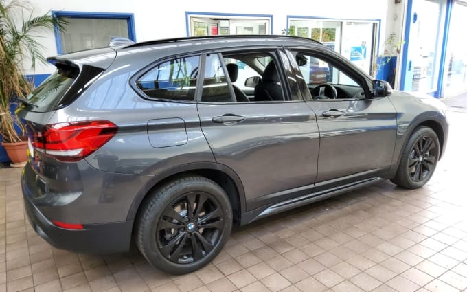 2025 BMW X1