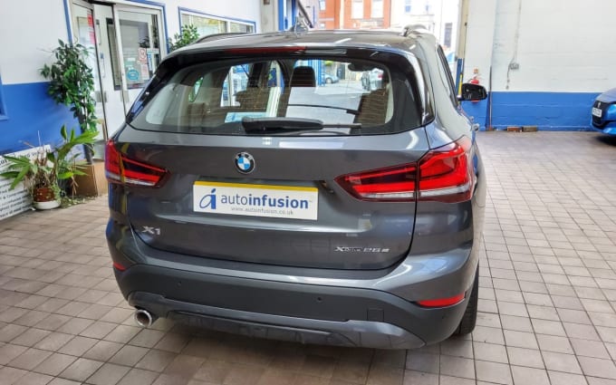2025 BMW X1