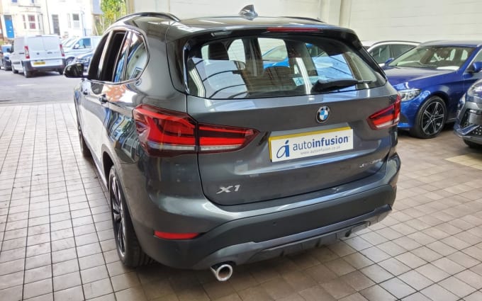 2025 BMW X1
