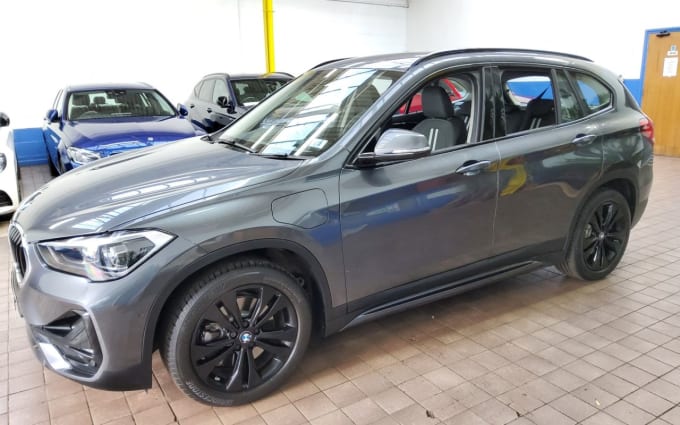 2025 BMW X1