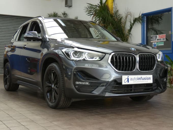 2025 BMW X1
