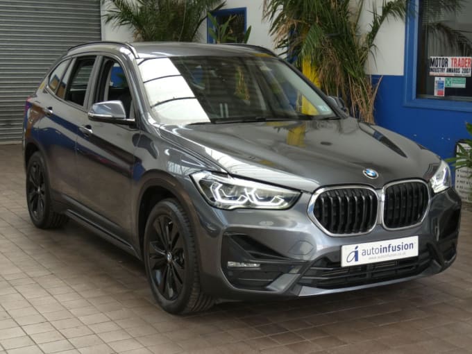 2025 BMW X1