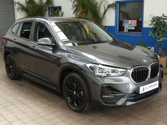 2025 BMW X1