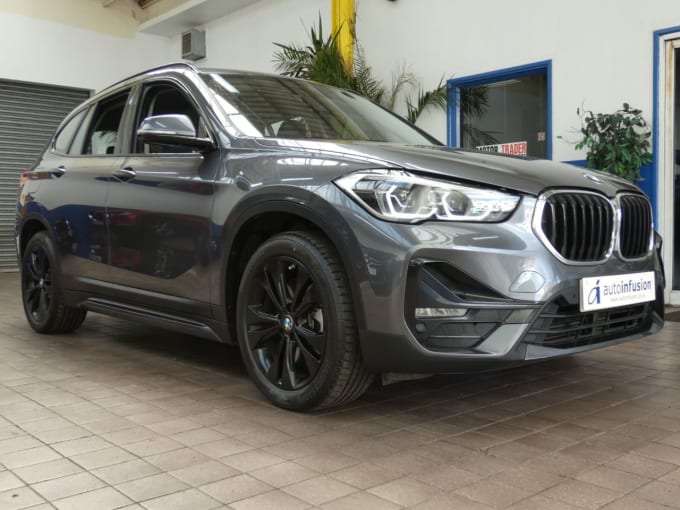 2025 BMW X1