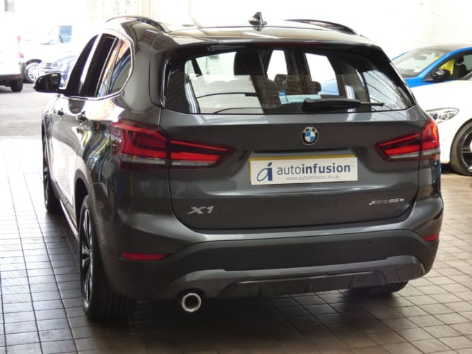 2025 BMW X1