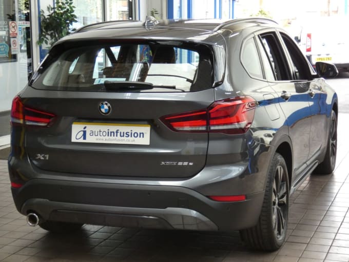 2025 BMW X1