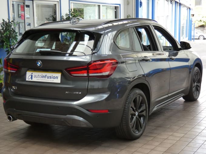 2025 BMW X1