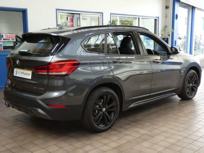 2025 BMW X1