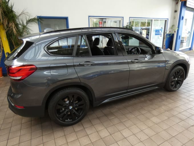 2025 BMW X1
