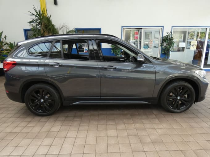 2025 BMW X1