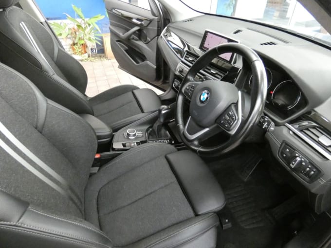2025 BMW X1