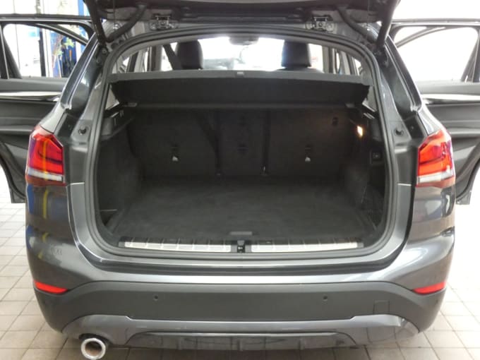 2025 BMW X1