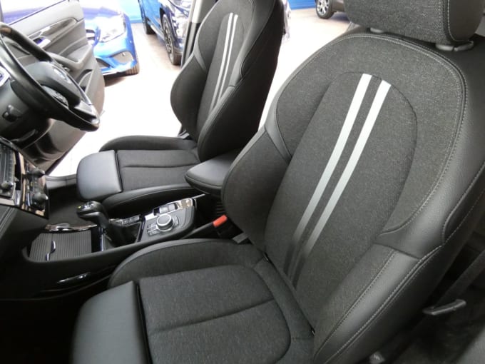 2025 BMW X1