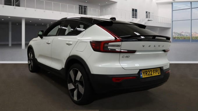 2025 Volvo C40