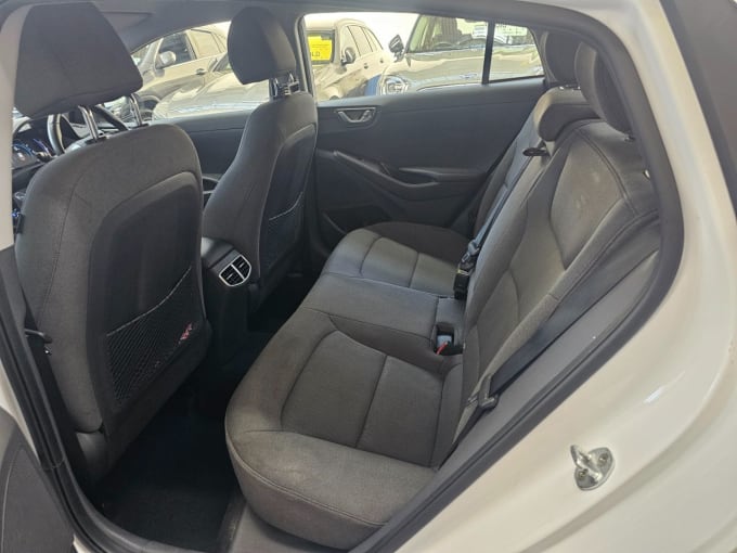 2025 Hyundai Ioniq