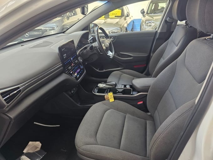 2025 Hyundai Ioniq