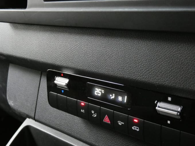 2025 Mercedes-benz Esprinter