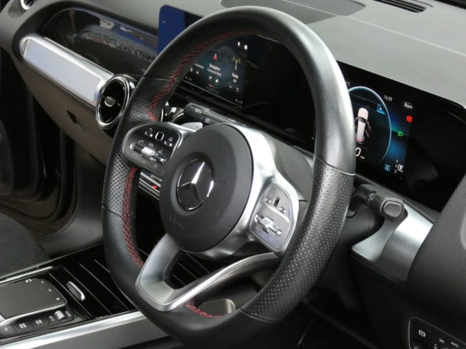 2025 Mercedes-benz Glb