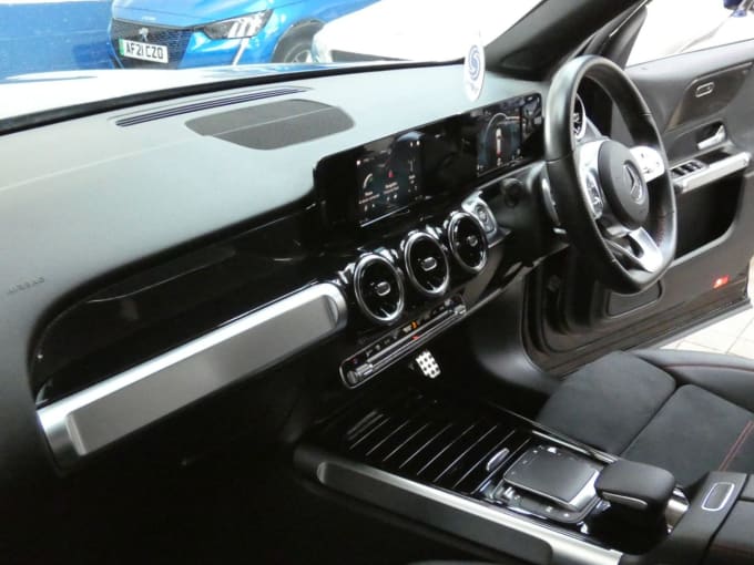 2025 Mercedes-benz Glb