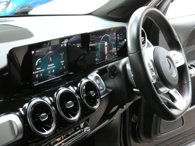2025 Mercedes-benz Glb