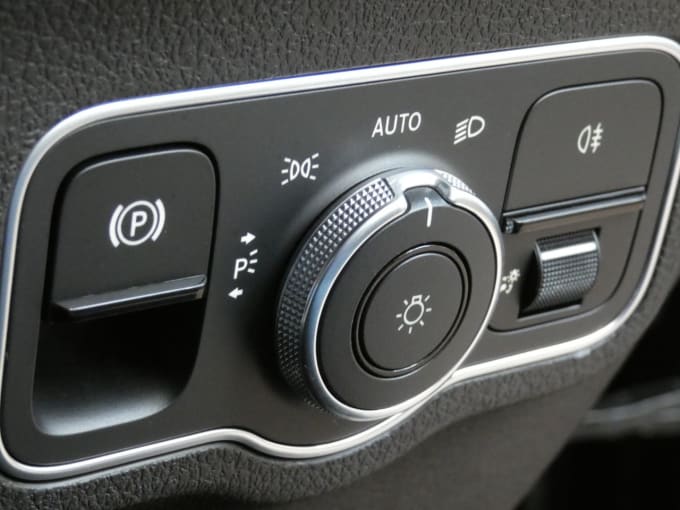 2025 Mercedes-benz Glb