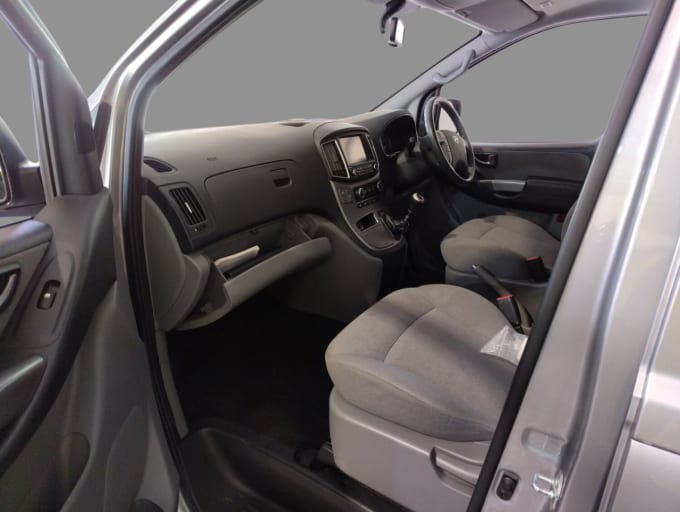 2025 Hyundai I800