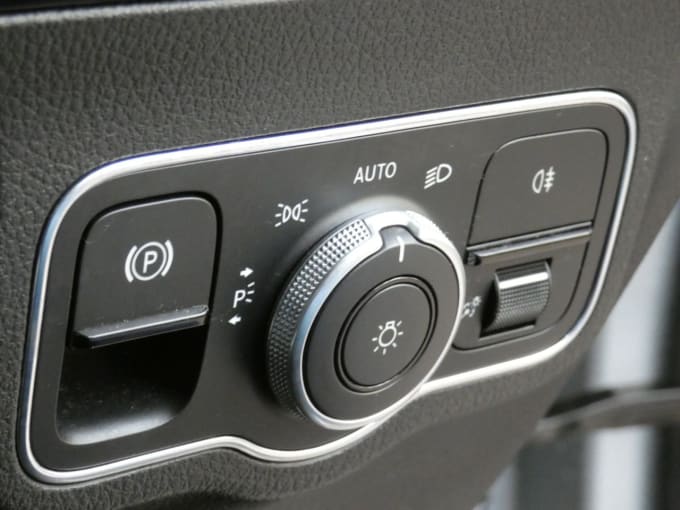 2025 Mercedes-benz Eqa
