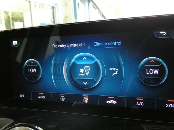 2025 Mercedes-benz Eqa