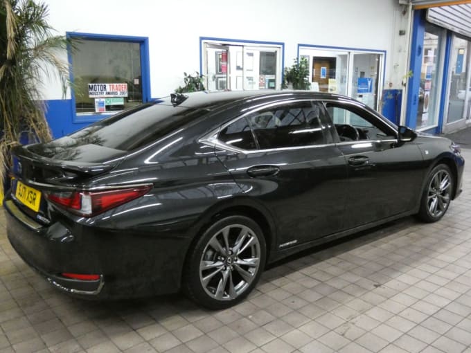 2021 Lexus Es