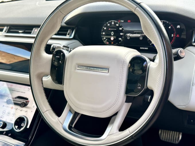 2025 Land Rover Range Rover Velar